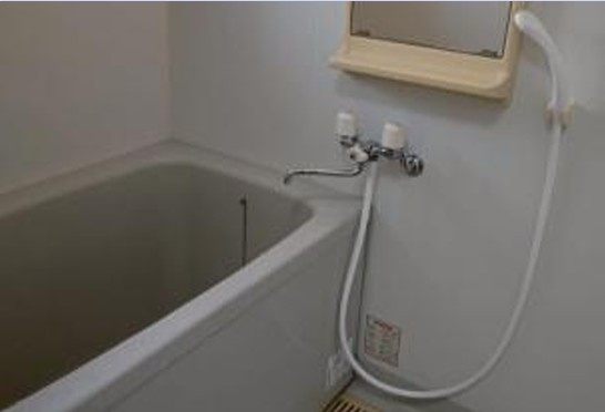 関マンションの浴室