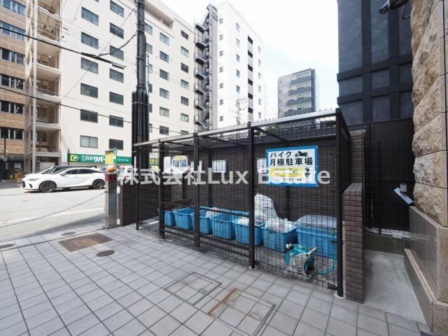 カスタリア堺筋本町の周辺