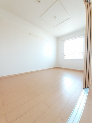 【内装】 | アーデント | 内装は落ち着いています