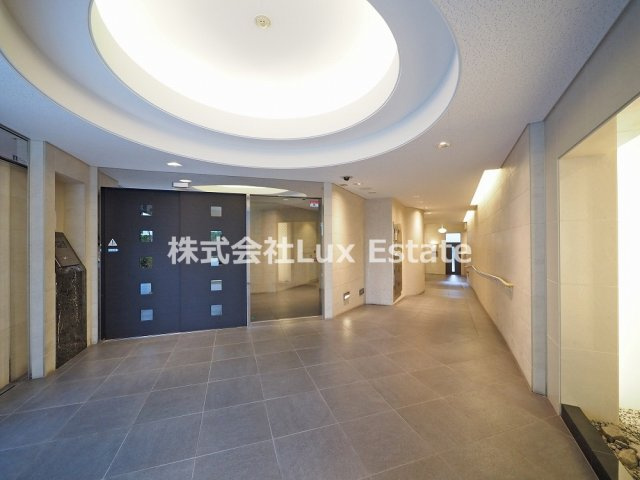 グランルージュ谷町六丁目のロビー