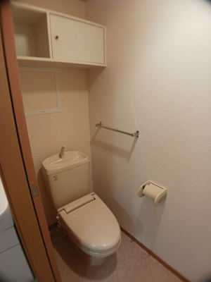 【トイレ】 | メゾン・ド・エルⅠ | 落ち着いたトイレです