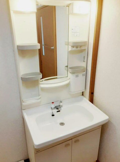 宝栄ハイツ西弁財の洗面所
