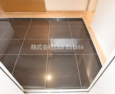 アドバンス心斎橋-NEXTURE-の玄関