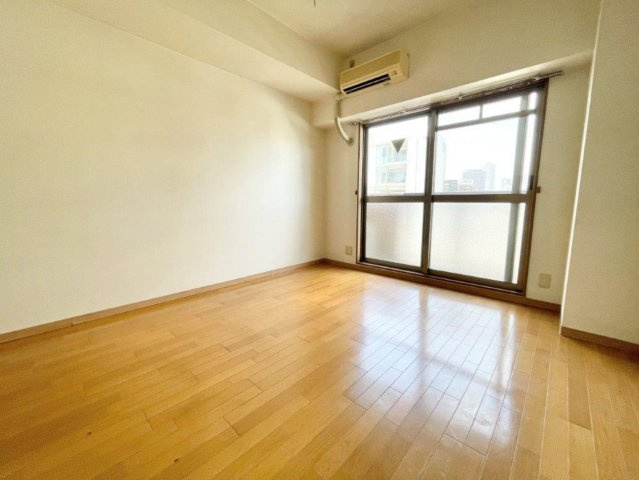 靭誠館の洋室