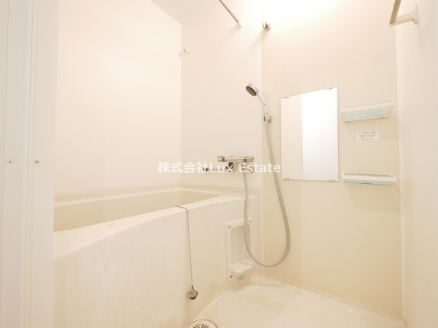 レジュールアッシュ松屋町の浴室