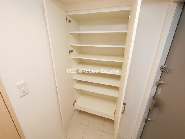 レジュールアッシュ松屋町の収納