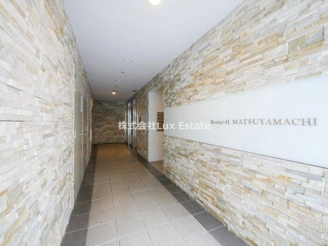 レジュールアッシュ松屋町の庭