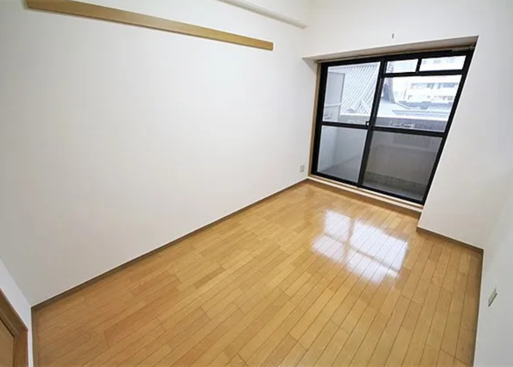 エステムコート大阪城南の洋室