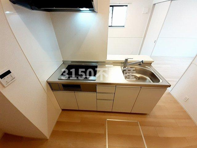 ベルファミーユ　Ⅷのキッチン|コンパクトなキッチンで掃除もラクラク