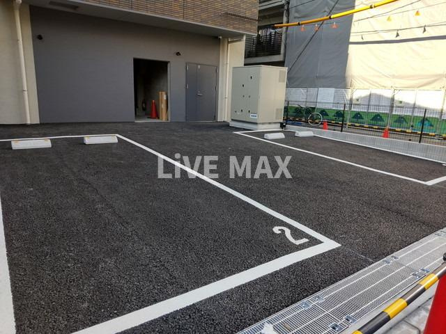 【駐車場】