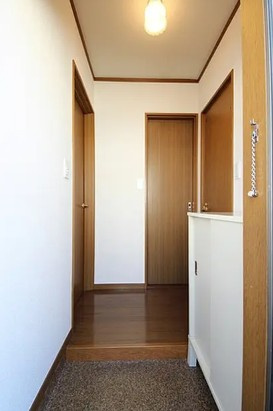日暮コーポの玄関|※別部屋参考写真