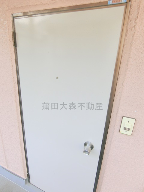 グリーンハウスの玄関