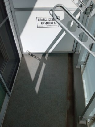 調布市飛田給２丁目の賃貸マンションのバルコニー