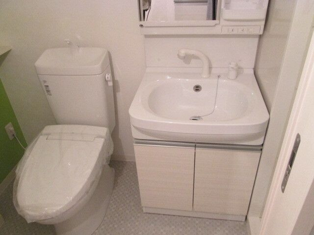 調布市飛田給２丁目の賃貸マンションの洗面所