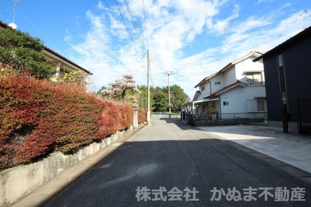 千渡中古住宅　の前面道路含む現地写真|〇前面道路〇
南側接道　公道6.0ｍ