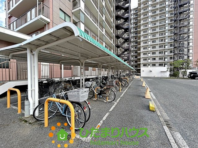 ライオンズガーデン久喜弐番館の駐輪場