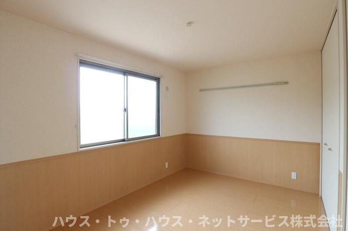 フローラル　Cの寝室