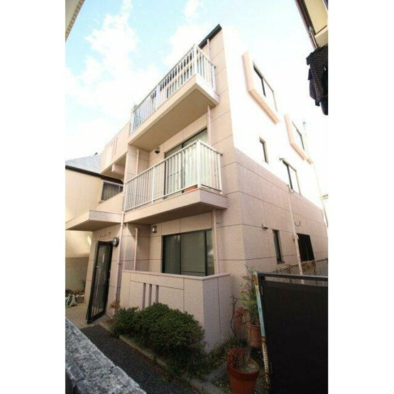 【外観】 | シャンテ蘭 | 鉄筋コンクリート造のがっちりとした建物。