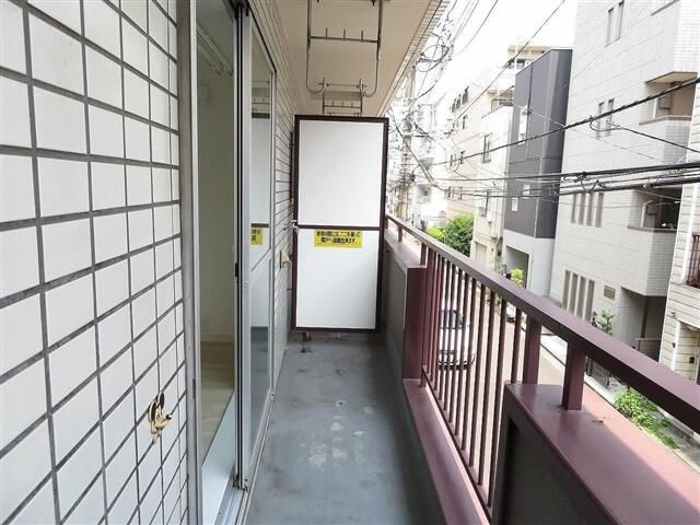 横浜市保土ケ谷区天王町１丁目の賃貸マンションのバルコニー