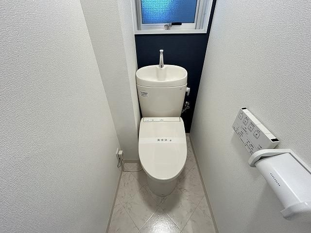 横浜市保土ケ谷区天王町１丁目の賃貸マンションのトイレ