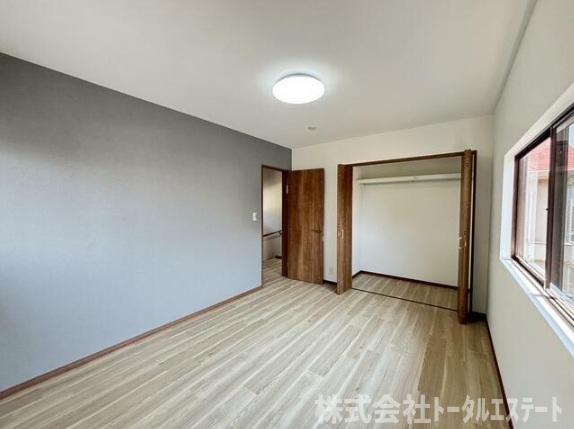 彦島福浦町中古一戸建ての洋室