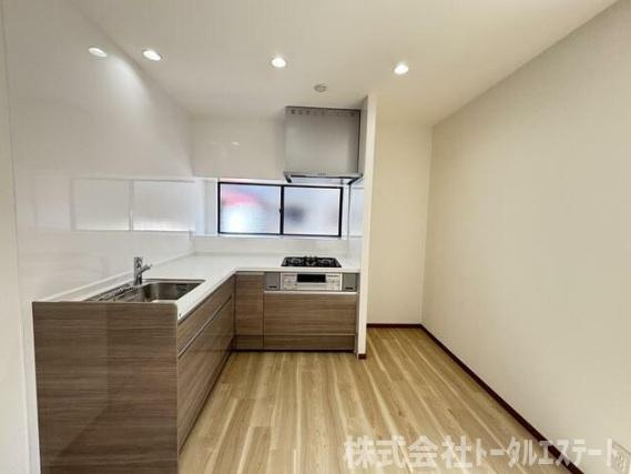 彦島福浦町中古一戸建てのキッチン