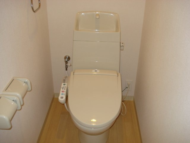 川崎市多摩区菅馬場１丁目の賃貸マンションのトイレ