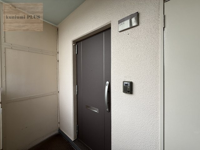 グランドムール野江の玄関