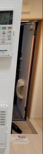 ブライト関原の玄関