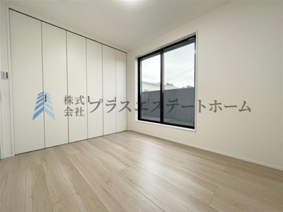 【洋室】 | 兵庫区馬場町　新築戸建B号地 | シンプルな洋室でお部屋のコーディネートが楽しめます♪お好みのスタイルに彩ってお気に入りの空間に出来ます♪