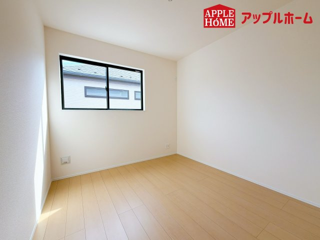さいたま市北区吉野町の洋室|居室は全室収納あり！たっぷりある収納活用でお部屋もキレイを保てます♪