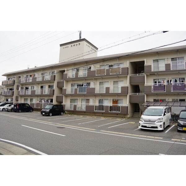 コーポラススギウラ　　　刈谷市近郊の賃貸はクラスホーム刈谷店の駐車場