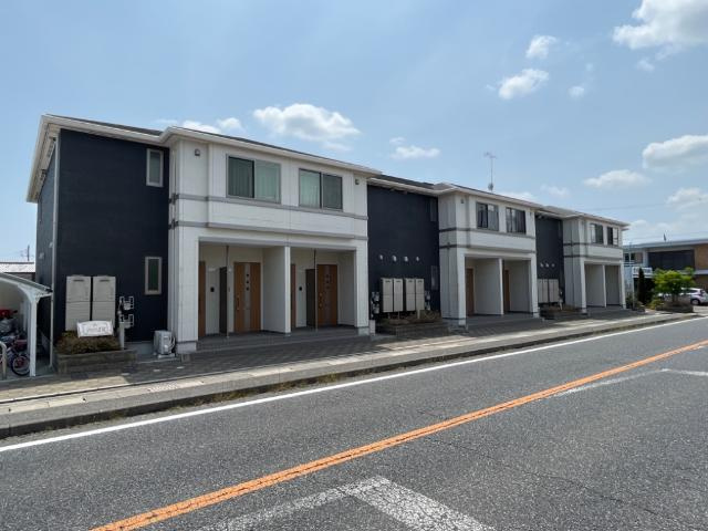 三木市平田のアパートの外観|外観写真（昼）