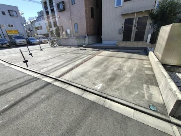 ヴィレッタの駐車場