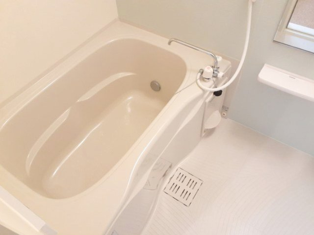 Ｃａｓａ　ＳｅｒｅｎｏⅠの浴室|日々の疲れを癒すお風呂付です