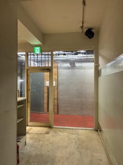 新宿区百人町１丁目の店舗事務所の内装