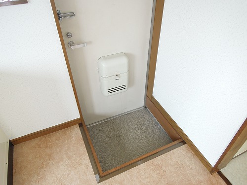 厚木市温水のアパートの玄関