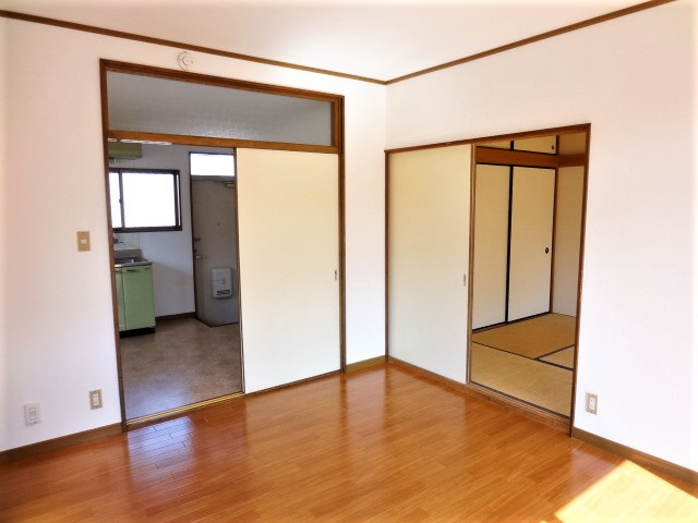 メイプルよりずみＡの洋室