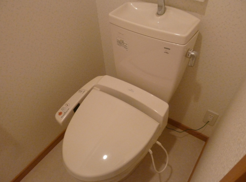 グランメゾン純のトイレ|落ち着いたトイレです