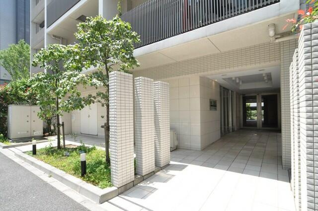 ラクラス田町(ラクラスタマチ)のエントランス