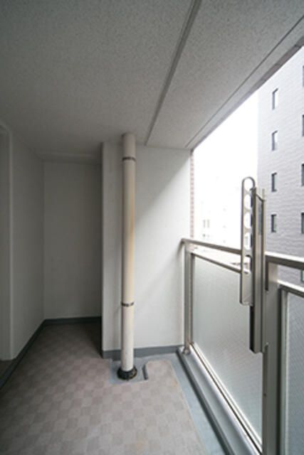 コクヨーレ日本橋のバルコニー