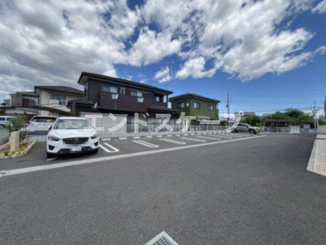 ルミナーレ　Ⅰの駐車場|高崎、前橋のお部屋探しはエンドスケープまで！お客様の理想お聞かせ下さい♪