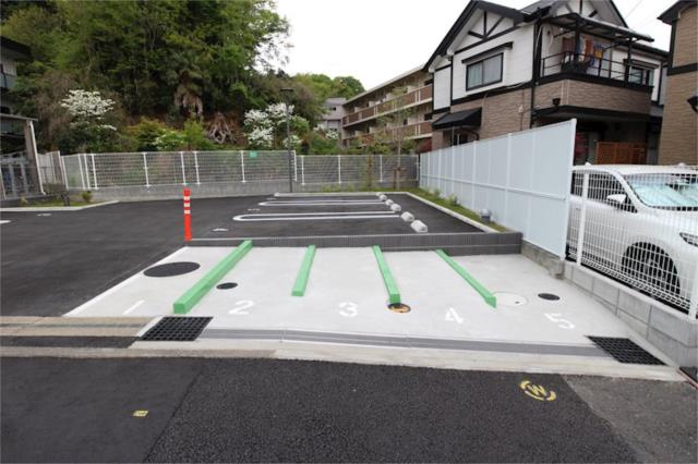 川崎市麻生区黒川の賃貸マンションの駐車場|バイク置き場
