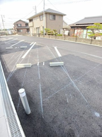 サンシャイン１の駐車場|駐車場完備です