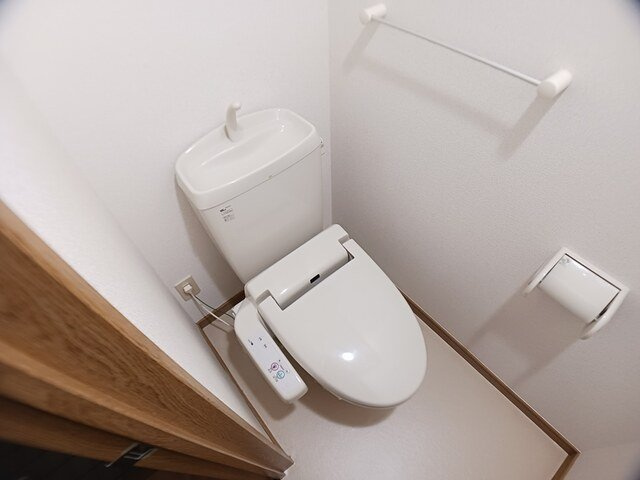 アンシャンテのトイレ|ゆったりとした空間のトイレです