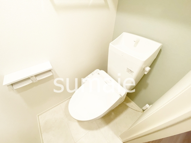 アヴァンス西小岩のトイレ|★温水洗浄便座付きトイレです★