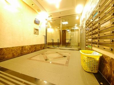 グリフィン横浜桜木町駅前弐番館のエントランス