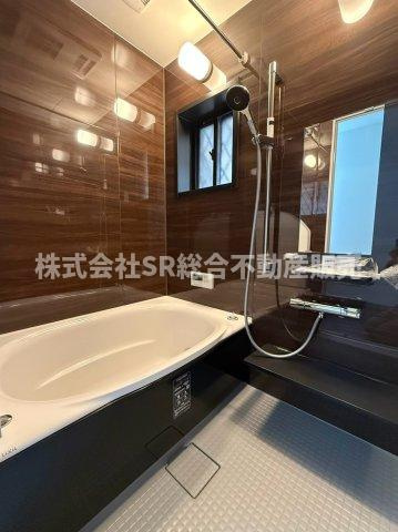 吉田本町1丁目中古戸建の浴室|浴室新調されました♪足を伸ばしてゆったりくつろげる浴室です！