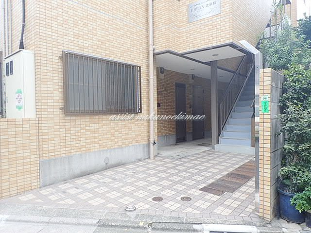 アーバン北新宿のエントランス