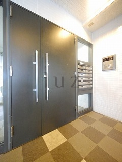 マノアール蘭のエントランス